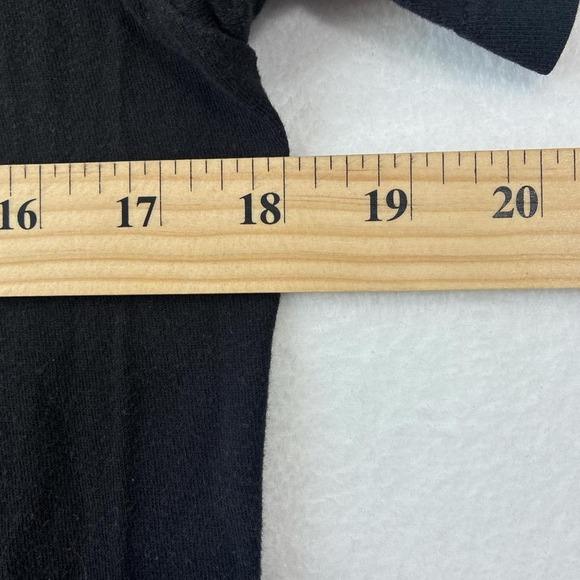 Distressed Black and Red Northern Invasion 2016 band tee - Picture 5 of 5